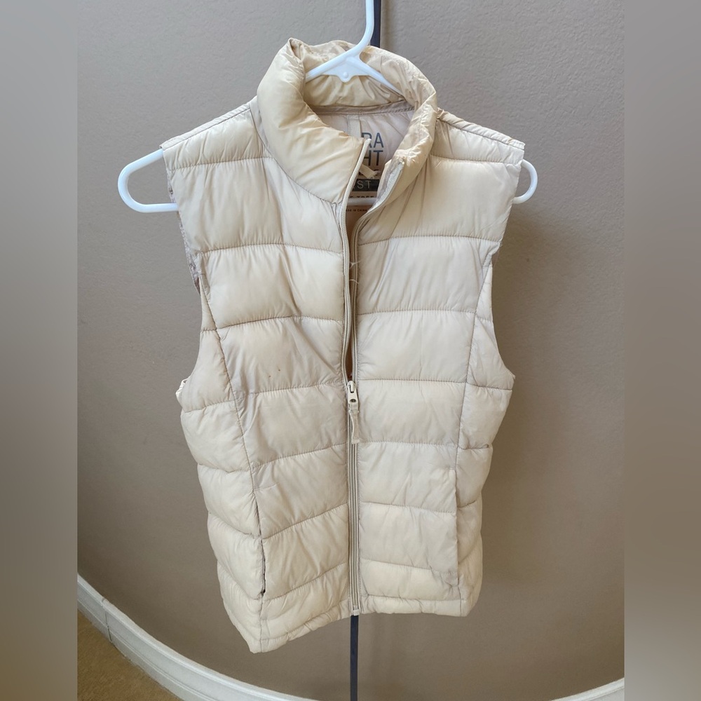 Women's Cream Puffer Vest